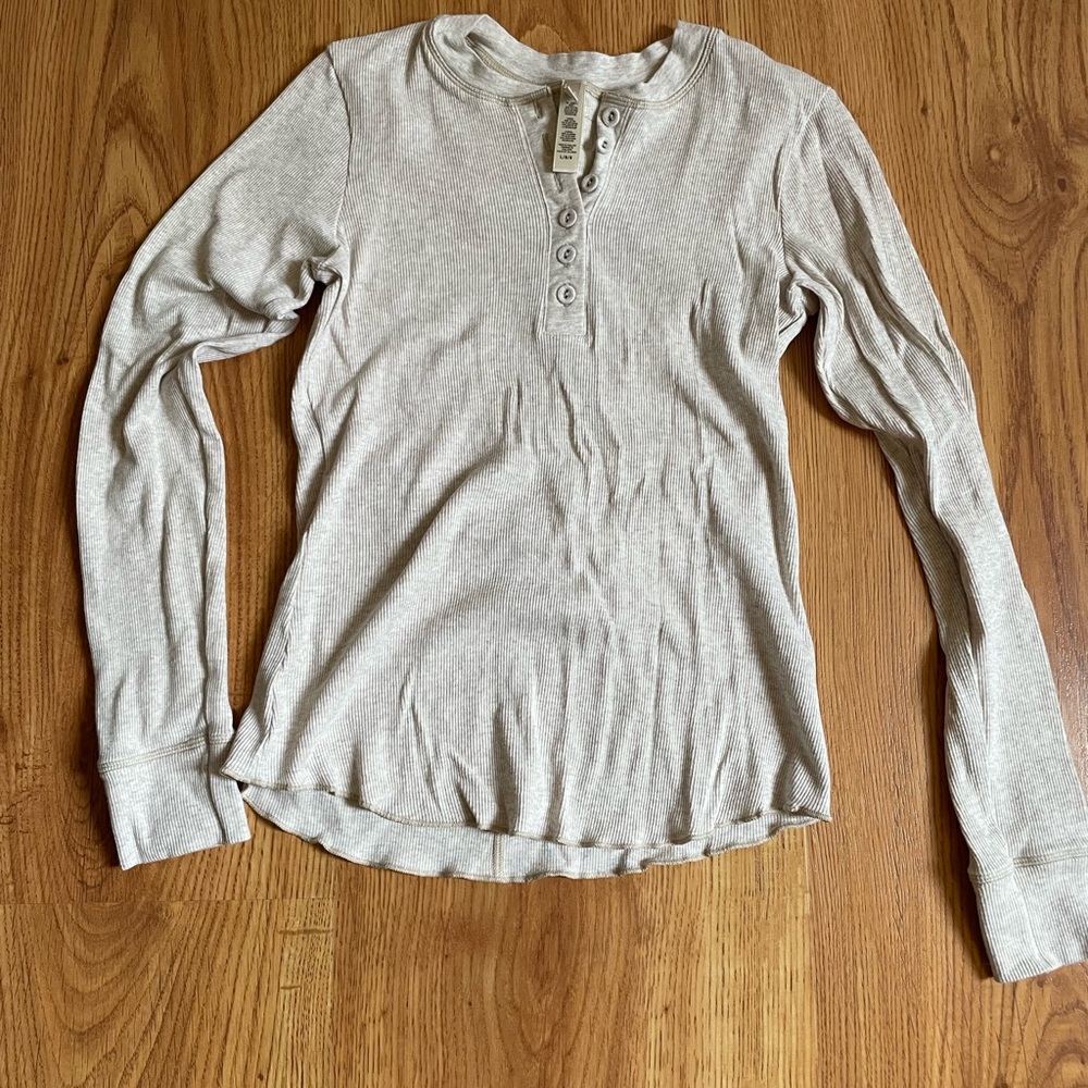 Skims Long Sleeve Henley